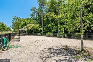 145 Riverhaven Dr, Oxon Hill, MD 20745 - Photo 43