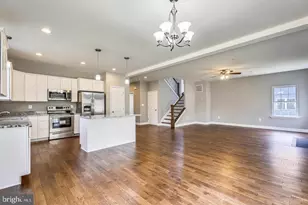 16203 Pennsbury Dr, Bowie, MD 20716 - Photo 7