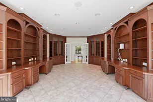 12705 Longwater Dr, Bowie, MD 20721 - Photo 25