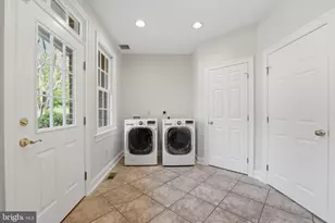 12705 Longwater Dr, Bowie, MD 20721 - Photo 29