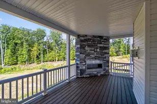 15901 Hyde Pk Pl, Bowie, MD 20716 - Photo 9