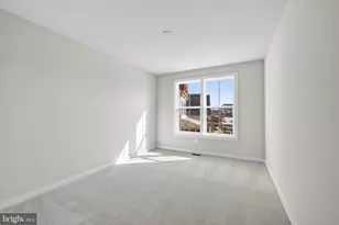 15901 Hyde Pk Pl, Bowie, MD 20716 - Photo 17