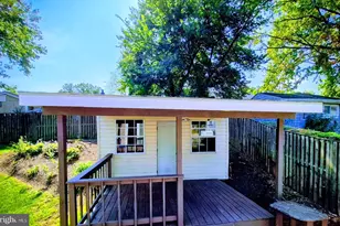 6727 Eldridge St, Hyattsville, MD 20784 - Photo 3