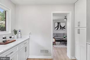 423 St Margarets Dr, Capitol Heights, MD 20743 - Photo 17