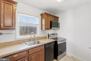 9013 Volta St, Lanham, MD 20706 - Photo 13