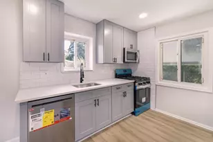 2521 St Clair Dr, Temple Hills, MD 20748 - Photo 15