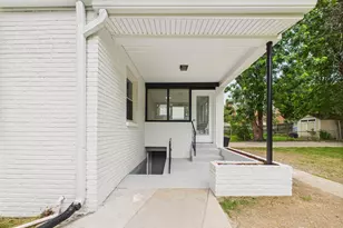 3404 Lancer Dr, Hyattsville, MD 20782 - Photo 15