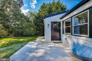 5813 Dewey St, Landover, MD 20785 - Photo 27