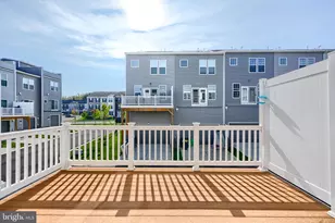 2718 Lanham Hill Cir, Upper Marlboro, MD 20774 - Photo 17