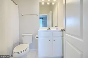 2718 Lanham Hill Cir, Upper Marlboro, MD 20774 - Photo 39