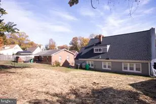 2429 Green Valley Dr, Suitland, MD 20746 - Photo 29