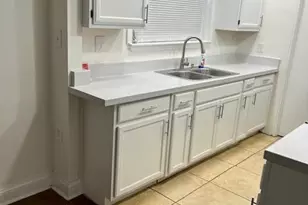 2429 Green Valley Dr, Suitland, MD 20746 - Photo 9