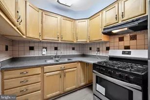 1621 Addison Rd S, District Heights, MD 20747 - Photo 3