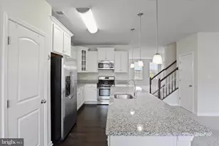 2633 Campus Way N, Lanham, MD 20706 - Photo 17