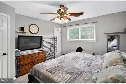 6702 Berkshire Drive, Temple Hills, MD 20748 - Photo 7