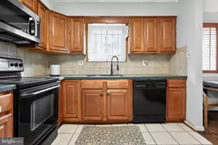 6702 Berkshire Dr, Temple Hills, MD 20748 - Photo 3