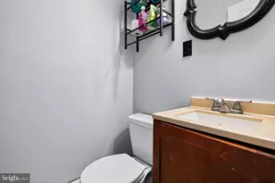 6702 Berkshire Dr, Temple Hills, MD 20748 - Photo 11