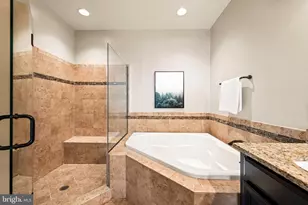 808 Admirals Way, Oxon Hill, MD 20745 - Photo 47