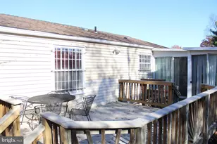 5405 Truoc Ct, Oxon Hill, MD 20745 - Photo 5