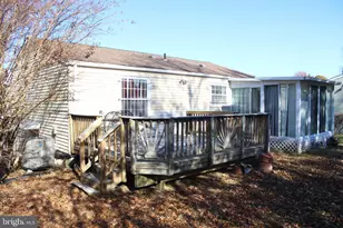 5405 Truoc Ct, Oxon Hill, MD 20745 - Photo 9