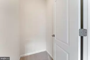 602 Overlook Park Dr, National Harbor, MD 20745 - Photo 9