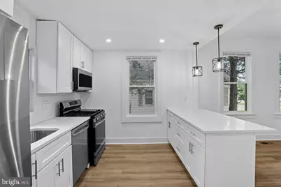 3802 Parkwood Street, Brentwood, MD 20722 - Photo 9