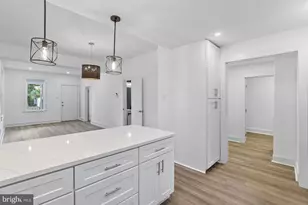 3802 Parkwood St, Brentwood, MD 20722 - Photo 7