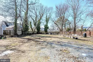 3904 38th St, Brentwood, MD 20722 - Photo 23