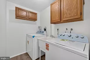 8106 Triple Crown Rd, Bowie, MD 20715 - Photo 15