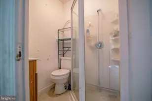 6609 Clinglog St, Capitol Heights, MD 20743 - Photo 9