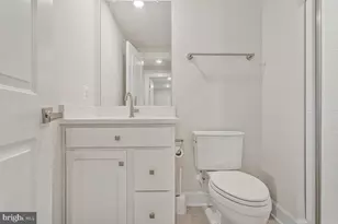 913 Midbrook Ln, Bowie, MD 20716 - Photo 55