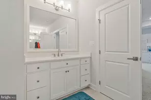 913 Midbrook Ln, Bowie, MD 20716 - Photo 33