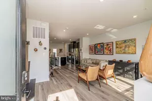 2703 Chelsea Willows Wy, Hyattsville, MD 20782 - Photo 9