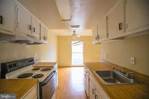 9002 Continental Pl, Landover, MD 20785 - Photo 5