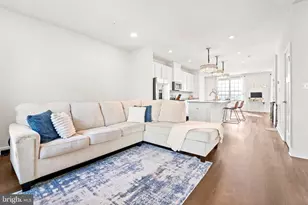 14730 Spring Haven Ln, Laurel, MD 20707 - Photo 9