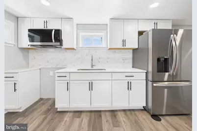 5010 Pierce Avenue, College Park, MD 20740 - Photo 37