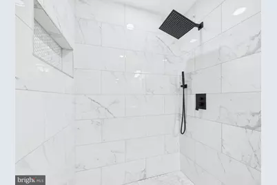 5010 Pierce Avenue, College Park, MD 20740 - Photo 25