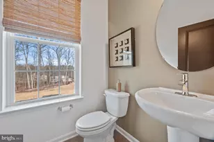 5203 Manor Park Dr, Upper Marlboro, MD 20772 - Photo 15