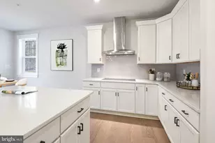 11310 Eliana Ct, Glenn Dale, MD 20769 - Photo 7