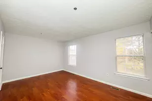 3714 Silver Park Ct, Suitland, MD 20746 - Photo 11