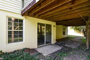 7906 Kara Ct, Greenbelt, MD 20770 - Photo 5