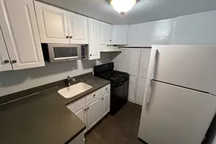 2581 Iverson St, Temple Hills, MD 20748 - Photo 5