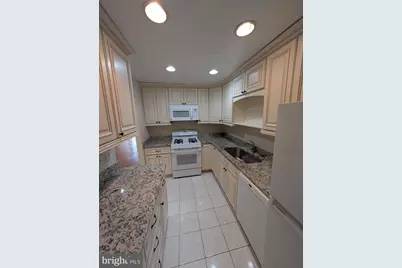 5964 Westchester Park Drive #202, College Park, MD 20740 - Photo 5