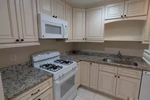 5964 Westchester Park Dr, College Park, MD 20740 - Photo 7