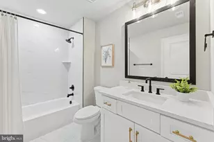 16205 Pennsbury Dr, Bowie, MD 20716 - Photo 27