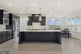 6547 Clubhouse Dr, Laurel, MD 20708 - Photo 11