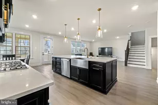 6547 Clubhouse Dr, Laurel, MD 20708 - Photo 7