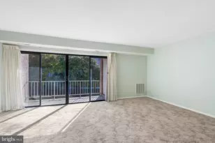 6024 Westchester Park Dr, College Park, MD 20740 - Photo 3