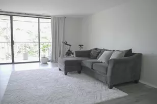 3303 Huntley Sq Dr, Temple Hills, MD 20748 - Photo 3