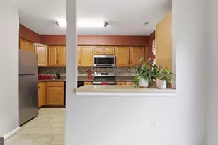 7631 S Arbory Ln, Laurel, MD 20707 - Photo 9